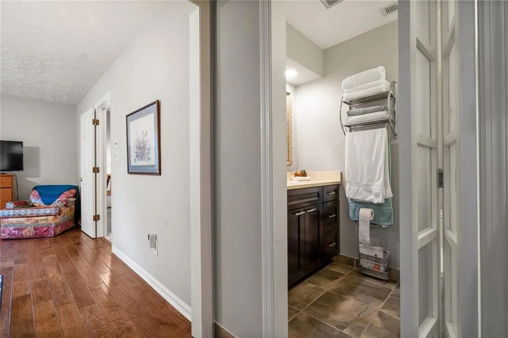 444 The North Chace Unit 8, Atlanta, Georgia 30328, 3 Bedrooms Bedrooms, ,2 BathroomsBathrooms,Residential,Sold,444 The North Chace Unit 8,7144795