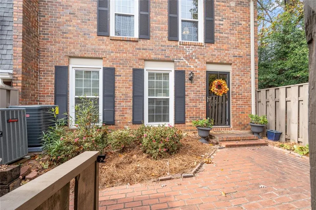 444 The North Chace Unit 8, Atlanta, Georgia 30328, 3 Bedrooms Bedrooms, ,2 BathroomsBathrooms,Residential,Sold,444 The North Chace Unit 8,7144795