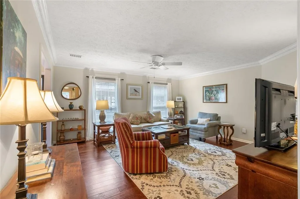 444 The North Chace Unit 8, Atlanta, Georgia 30328, 3 Bedrooms Bedrooms, ,2 BathroomsBathrooms,Residential,Sold,444 The North Chace Unit 8,7144795