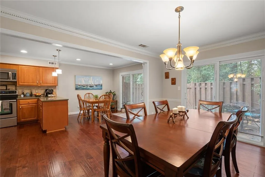 444 The North Chace Unit 8, Atlanta, Georgia 30328, 3 Bedrooms Bedrooms, ,2 BathroomsBathrooms,Residential,Sold,444 The North Chace Unit 8,7144795