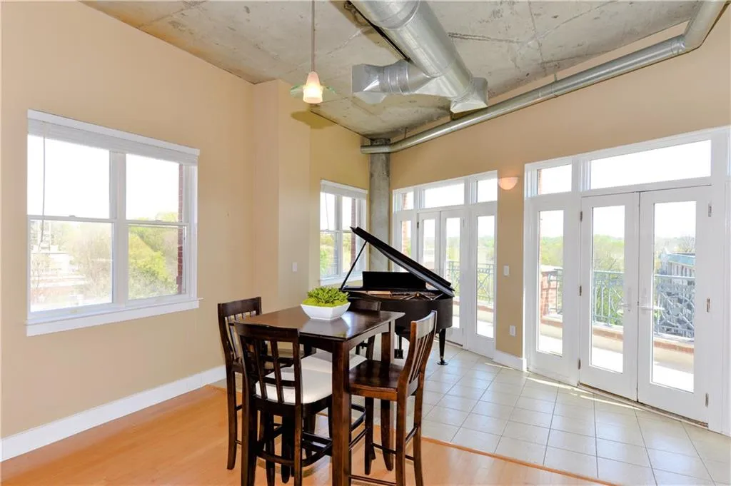 1058 Piedmont Avenue Ne Unit 503, Atlanta, Georgia 30309, 2 Bedrooms Bedrooms, ,2 BathroomsBathrooms,Residential,Sold,1058 Piedmont Avenue Ne Unit 503,5991273