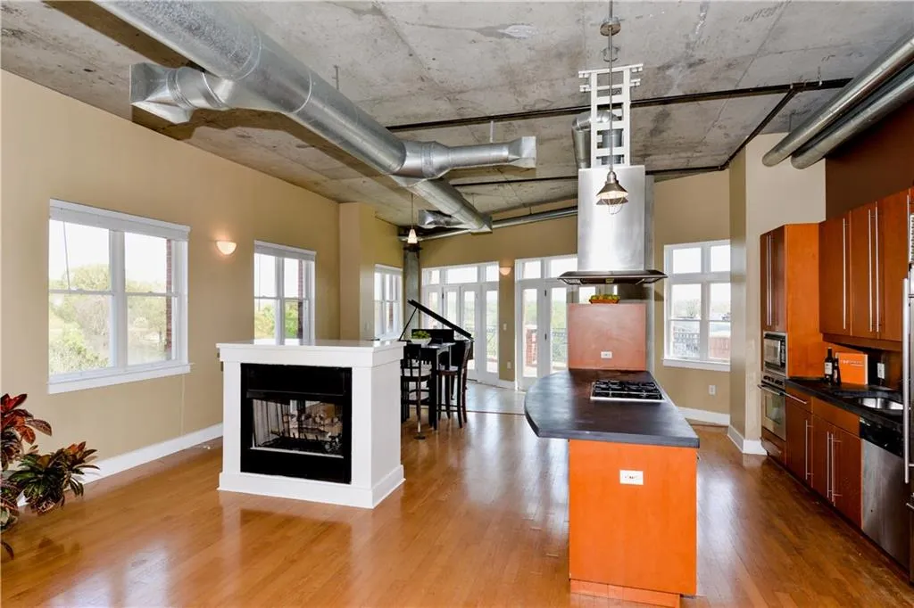 1058 Piedmont Avenue Ne Unit 503, Atlanta, Georgia 30309, 2 Bedrooms Bedrooms, ,2 BathroomsBathrooms,Residential,Sold,1058 Piedmont Avenue Ne Unit 503,5991273