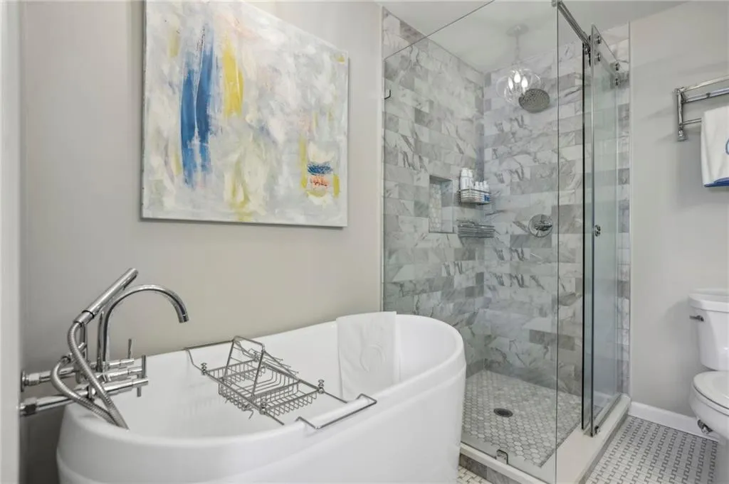 4545 Wieuca Road Ne Unit 22, Atlanta, Georgia 30342, 3 Bedrooms Bedrooms, ,2 BathroomsBathrooms,Residential,For Sale,4545 Wieuca Road Ne Unit 22,7623703