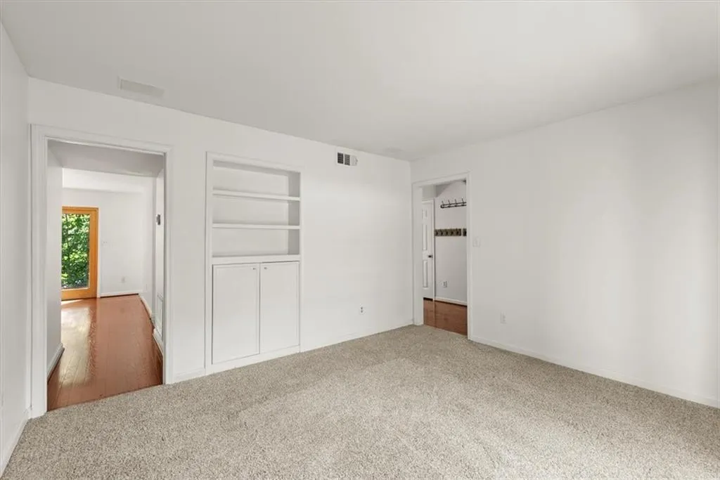 Bonus room/office with built in shelving