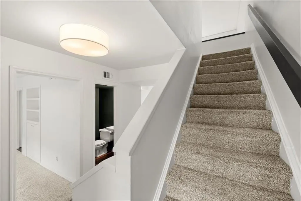 72 Forrest Place Unit 72, Atlanta, Georgia 30328, 3 Bedrooms Bedrooms, ,2 BathroomsBathrooms,Residential,Sold,72 Forrest Place Unit 72,7446949