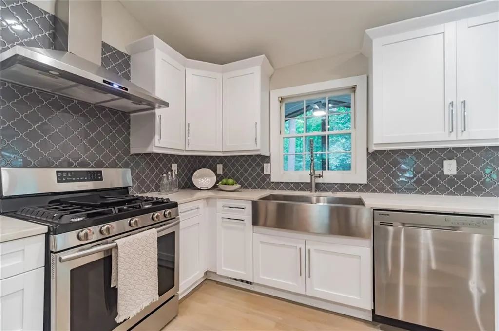 360 Forest Valley Court, Atlanta, Georgia 30342, 5 Bedrooms Bedrooms, ,3 BathroomsBathrooms,Residential,Sold,360 Forest Valley Court,6565966