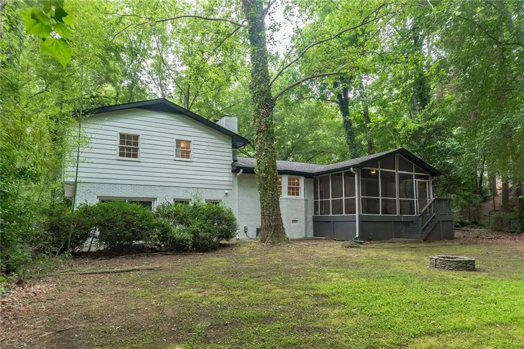 360 Forest Valley Court, Atlanta, Georgia 30342, 5 Bedrooms Bedrooms, ,3 BathroomsBathrooms,Residential,Sold,360 Forest Valley Court,6565966