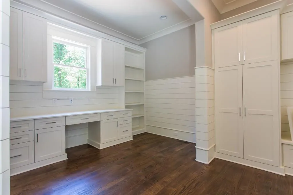 1005 W Kingston Drive, Atlanta, Georgia 30342, 5 Bedrooms Bedrooms, ,5 BathroomsBathrooms,Residential,Sold,1005 W Kingston Drive,5846989