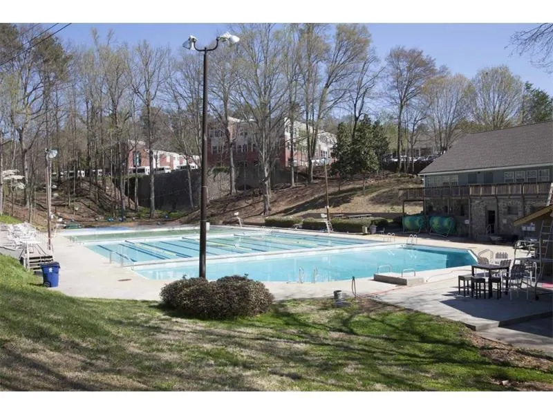 1005 W Kingston Drive, Atlanta, Georgia 30342, 5 Bedrooms Bedrooms, ,5 BathroomsBathrooms,Residential,Sold,1005 W Kingston Drive,5846989