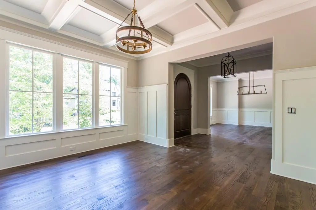 1005 W Kingston Drive, Atlanta, Georgia 30342, 5 Bedrooms Bedrooms, ,5 BathroomsBathrooms,Residential,Sold,1005 W Kingston Drive,5846989