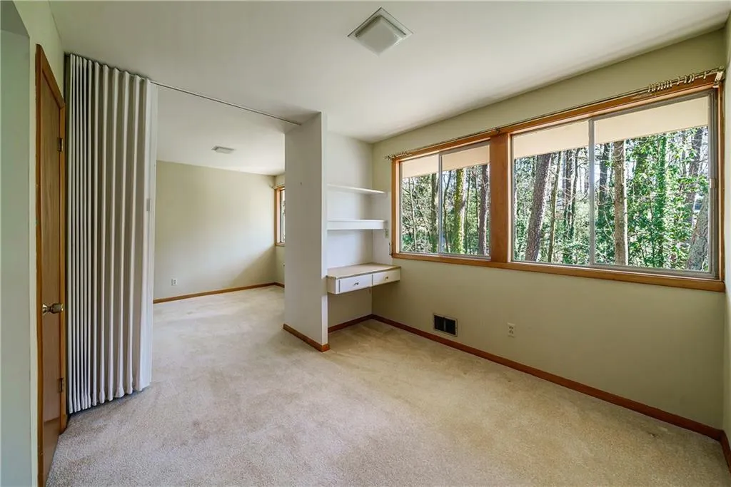 285 River Valley Road, Sandy Springs, Georgia 30328, 4 Bedrooms Bedrooms, ,2 BathroomsBathrooms,Residential,Sold,285 River Valley Road,7184716