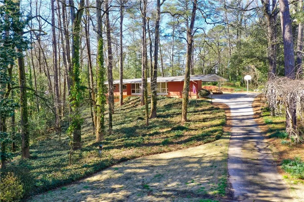 285 River Valley Road, Sandy Springs, Georgia 30328, 4 Bedrooms Bedrooms, ,2 BathroomsBathrooms,Residential,Sold,285 River Valley Road,7184716