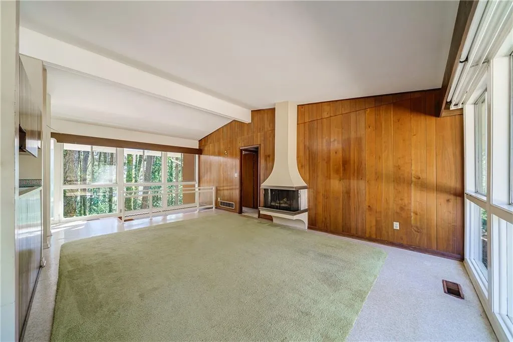 285 River Valley Road, Sandy Springs, Georgia 30328, 4 Bedrooms Bedrooms, ,2 BathroomsBathrooms,Residential,Sold,285 River Valley Road,7184716
