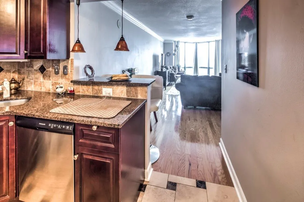 2870 Pharr Court South Nw Unit 2403, Atlanta, Georgia 30305, 1 Bedroom Bedrooms, ,1 BathroomBathrooms,Residential,Sold,2870 Pharr Court South Nw Unit 2403,5961922