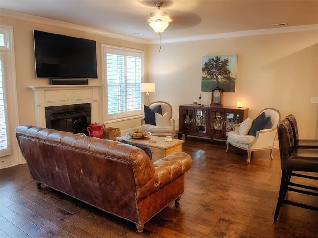 7630 Glisten Avenue, Atlanta, Georgia 30328, 3 Bedrooms Bedrooms, ,2 BathroomsBathrooms,Residential,Sold,7630 Glisten Avenue,5713995