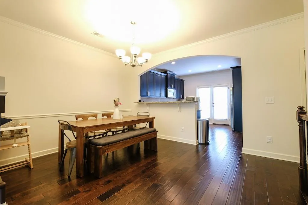 7355 Glisten Avenue, Atlanta, Georgia 30328, 3 Bedrooms Bedrooms, ,3 BathroomsBathrooms,Residential,Sold,7355 Glisten Avenue,6894386