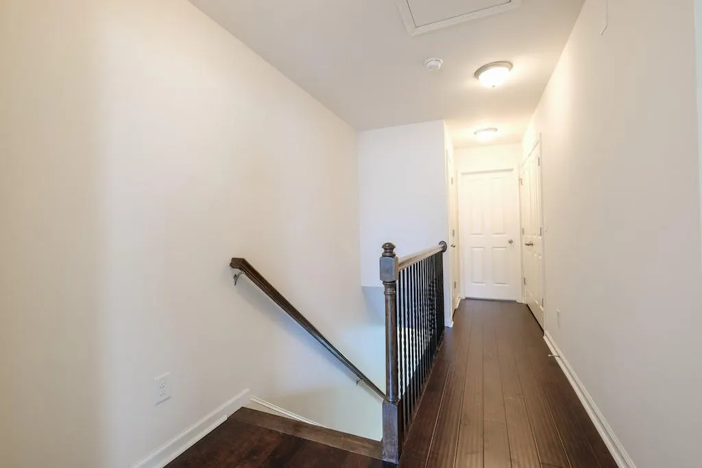 7355 Glisten Avenue, Atlanta, Georgia 30328, 3 Bedrooms Bedrooms, ,3 BathroomsBathrooms,Residential,Sold,7355 Glisten Avenue,6894386