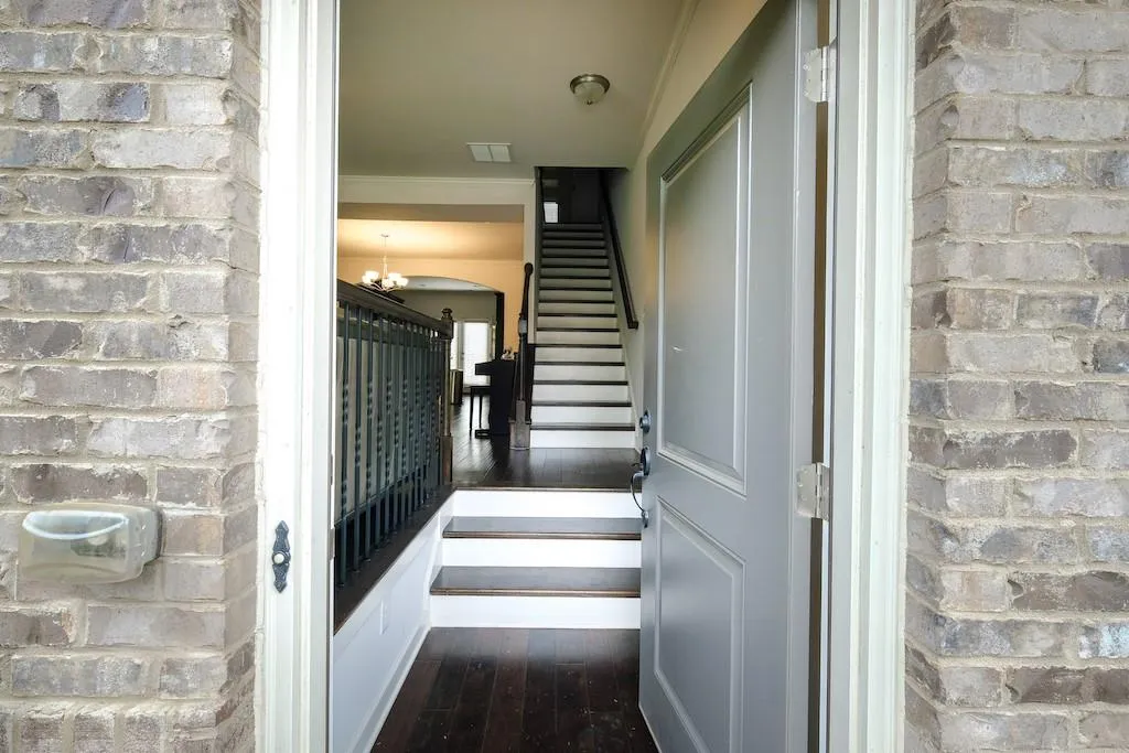 7355 Glisten Avenue, Atlanta, Georgia 30328, 3 Bedrooms Bedrooms, ,3 BathroomsBathrooms,Residential,Sold,7355 Glisten Avenue,6894386