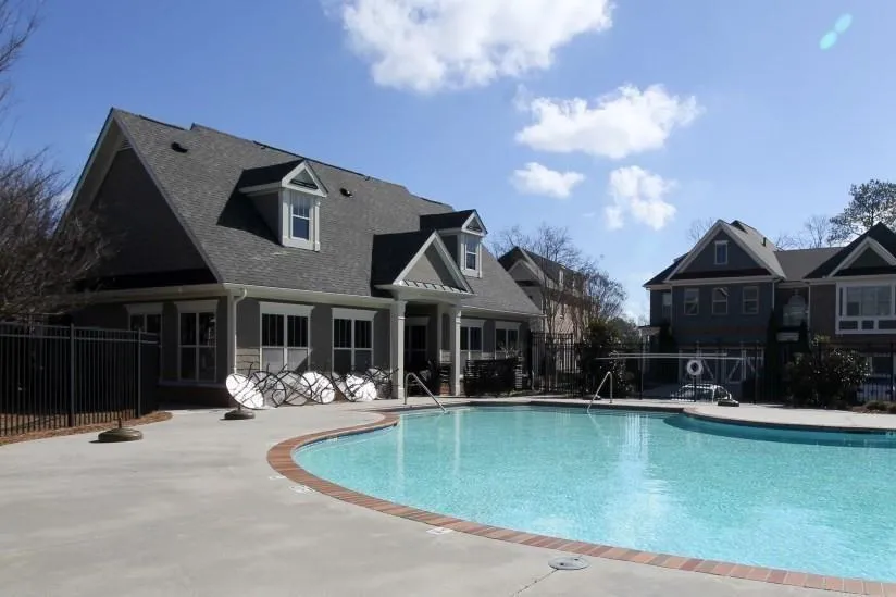 7355 Glisten Avenue, Atlanta, Georgia 30328, 3 Bedrooms Bedrooms, ,3 BathroomsBathrooms,Residential,Sold,7355 Glisten Avenue,6894386