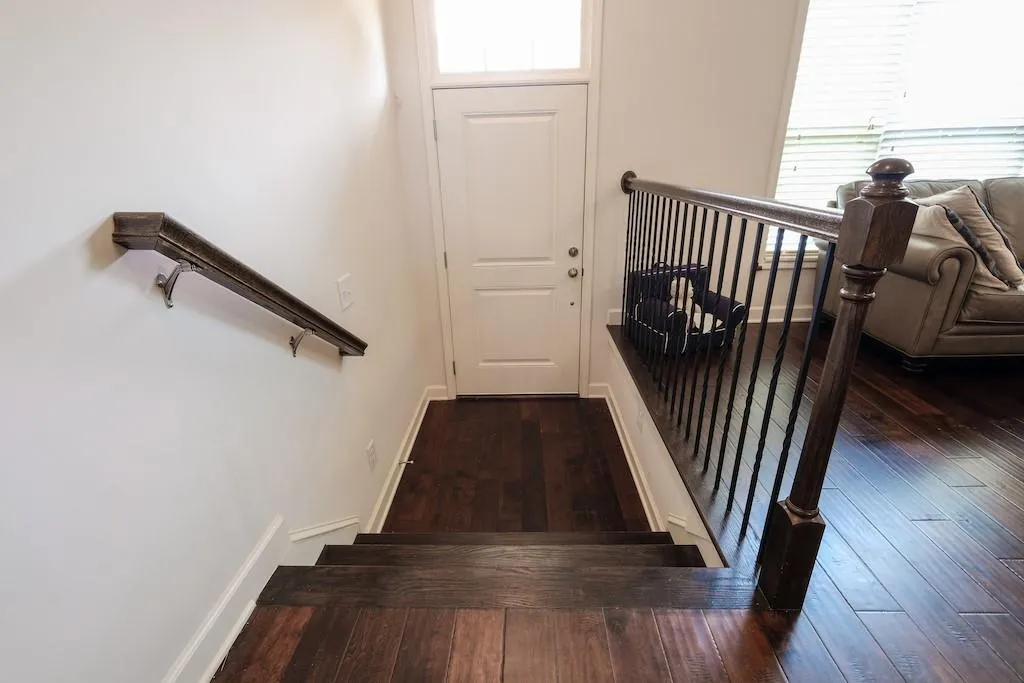 7355 Glisten Avenue, Atlanta, Georgia 30328, 3 Bedrooms Bedrooms, ,3 BathroomsBathrooms,Residential,Sold,7355 Glisten Avenue,6894386