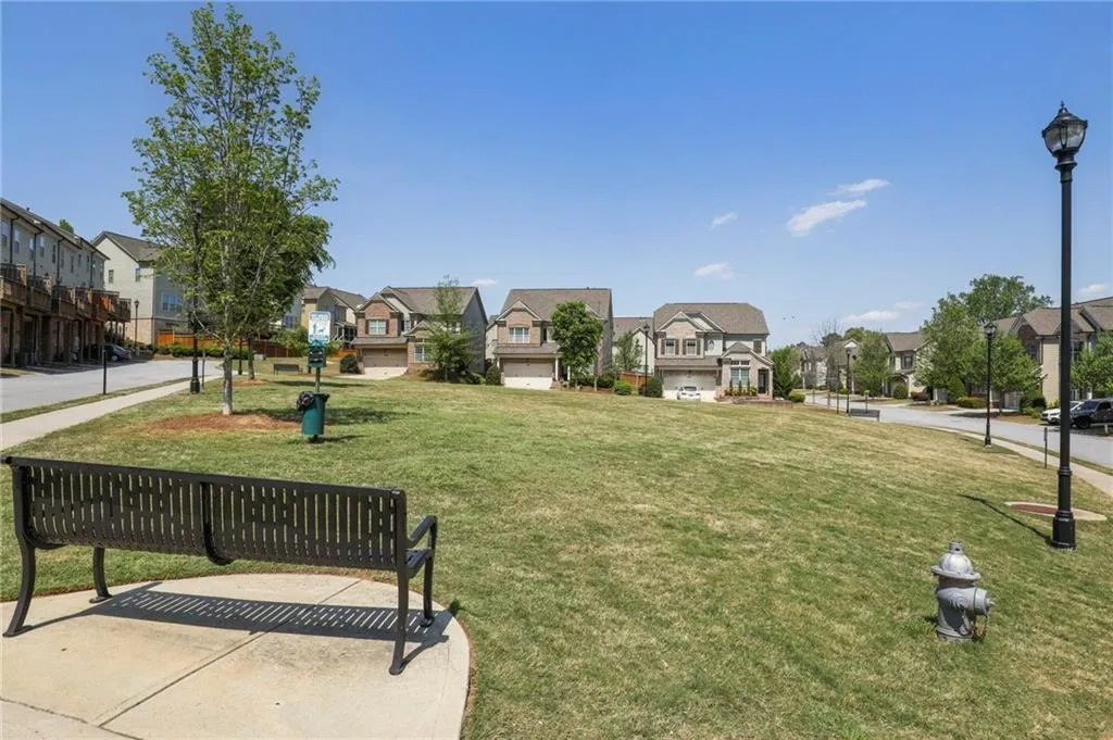 7355 Glisten Avenue, Atlanta, Georgia 30328, 3 Bedrooms Bedrooms, ,3 BathroomsBathrooms,Residential,Sold,7355 Glisten Avenue,6894386