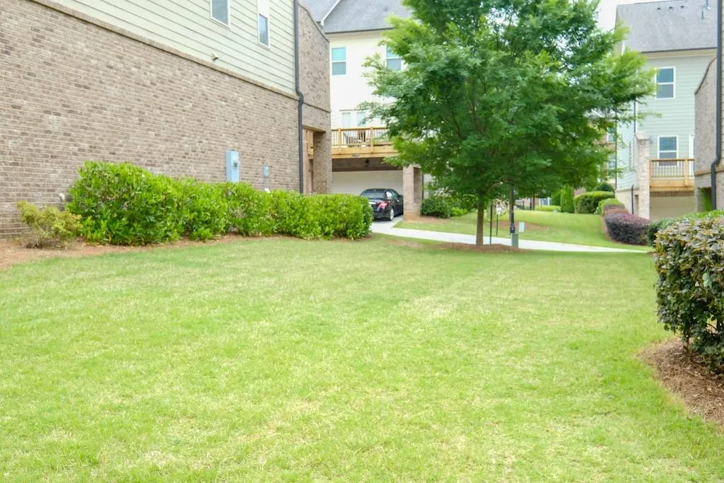 7355 Glisten Avenue, Atlanta, Georgia 30328, 3 Bedrooms Bedrooms, ,3 BathroomsBathrooms,Residential,Sold,7355 Glisten Avenue,6894386