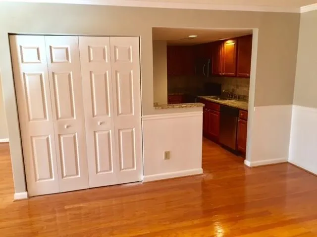 6900 Roswell Road Unit Q3, Atlanta, Georgia 30328, 2 Bedrooms Bedrooms, ,2 BathroomsBathrooms,Residential,Sold,6900 Roswell Road Unit Q3,5769923