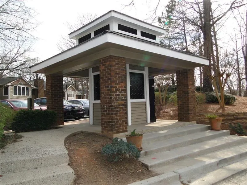 409 Barrington Hills Drive, Sandy Springs, Georgia 30350, 2 Bedrooms Bedrooms, ,2 BathroomsBathrooms,Residential,Sold,409 Barrington Hills Drive,6851331