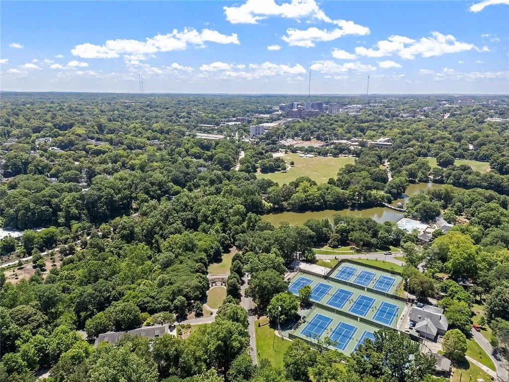 893 Ne Piedmont Avenue Ne Unit 3, Atlanta, Georgia 30309, 1 Bedroom Bedrooms, ,1 BathroomBathrooms,Residential,For Sale,893 Ne Piedmont Avenue Ne Unit 3,7589858