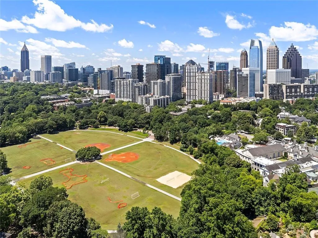 893 Ne Piedmont Avenue Ne Unit 3, Atlanta, Georgia 30309, 1 Bedroom Bedrooms, ,1 BathroomBathrooms,Residential,For Sale,893 Ne Piedmont Avenue Ne Unit 3,7589858
