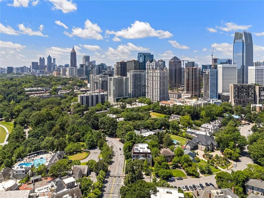 893 Ne Piedmont Avenue Ne Unit 3, Atlanta, Georgia 30309, 1 Bedroom Bedrooms, ,1 BathroomBathrooms,Residential,For Sale,893 Ne Piedmont Avenue Ne Unit 3,7589858