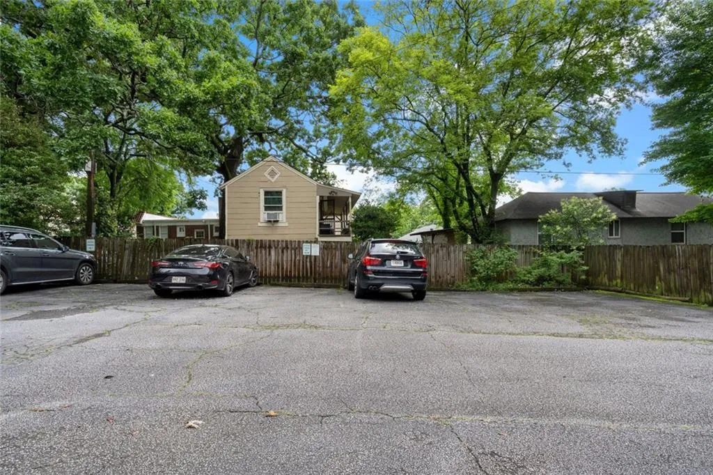 893 Ne Piedmont Avenue Ne Unit 3, Atlanta, Georgia 30309, 1 Bedroom Bedrooms, ,1 BathroomBathrooms,Residential,For Sale,893 Ne Piedmont Avenue Ne Unit 3,7589858