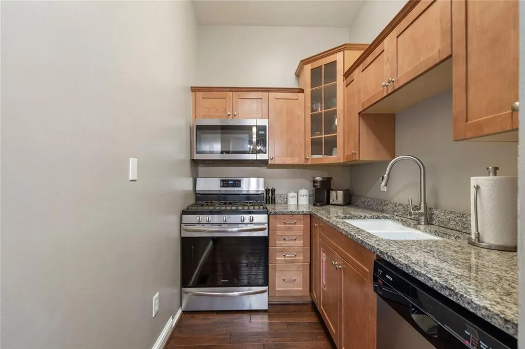 893 Ne Piedmont Avenue Ne Unit 3, Atlanta, Georgia 30309, 1 Bedroom Bedrooms, ,1 BathroomBathrooms,Residential,For Sale,893 Ne Piedmont Avenue Ne Unit 3,7589858