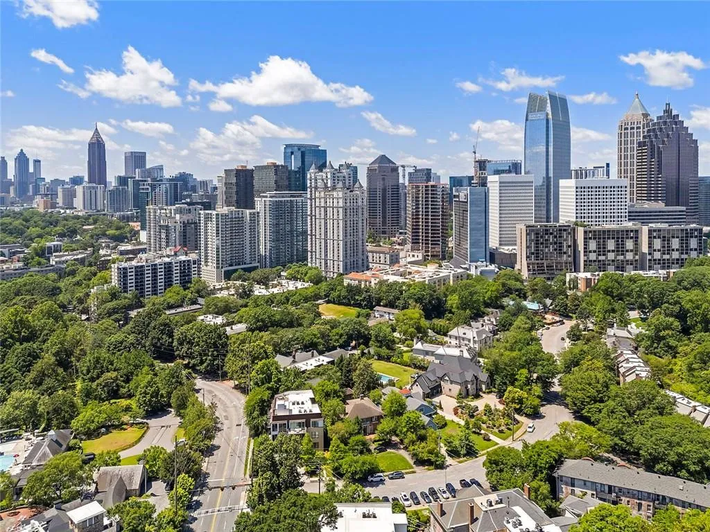 893 Ne Piedmont Avenue Ne Unit 3, Atlanta, Georgia 30309, 1 Bedroom Bedrooms, ,1 BathroomBathrooms,Residential,For Sale,893 Ne Piedmont Avenue Ne Unit 3,7589858
