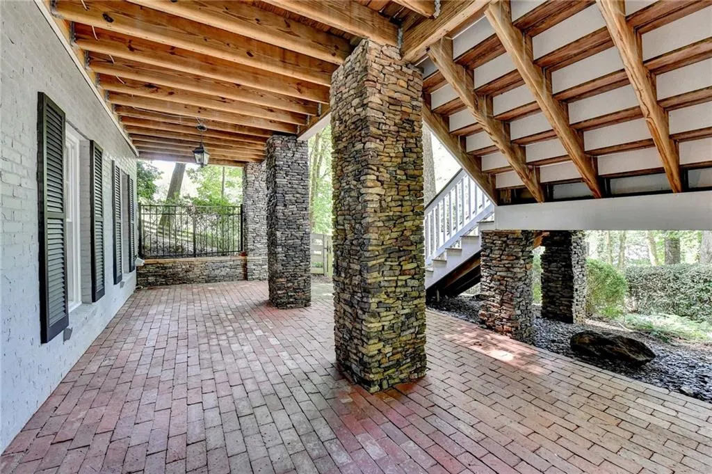 135 River Landing Ne, Atlanta, Georgia 30350, 5 Bedrooms Bedrooms, ,4 BathroomsBathrooms,Residential,For Sale,135 River Landing Ne,7630187