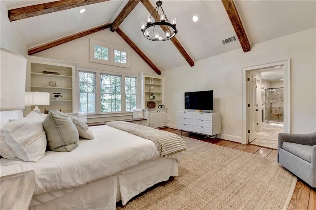 135 River Landing Ne, Atlanta, Georgia 30350, 5 Bedrooms Bedrooms, ,4 BathroomsBathrooms,Residential,For Sale,135 River Landing Ne,7630187