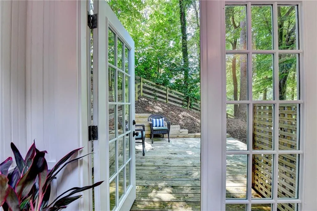135 River Landing Ne, Atlanta, Georgia 30350, 5 Bedrooms Bedrooms, ,4 BathroomsBathrooms,Residential,For Sale,135 River Landing Ne,7630187