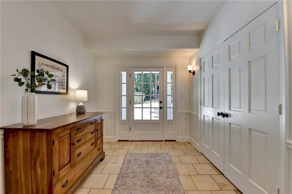 135 River Landing Ne, Atlanta, Georgia 30350, 5 Bedrooms Bedrooms, ,4 BathroomsBathrooms,Residential,For Sale,135 River Landing Ne,7630187