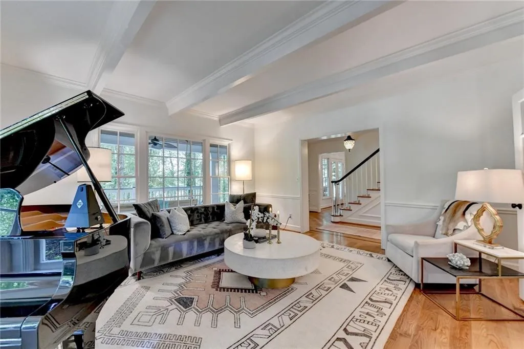 135 River Landing Ne, Atlanta, Georgia 30350, 5 Bedrooms Bedrooms, ,4 BathroomsBathrooms,Residential,For Sale,135 River Landing Ne,7630187