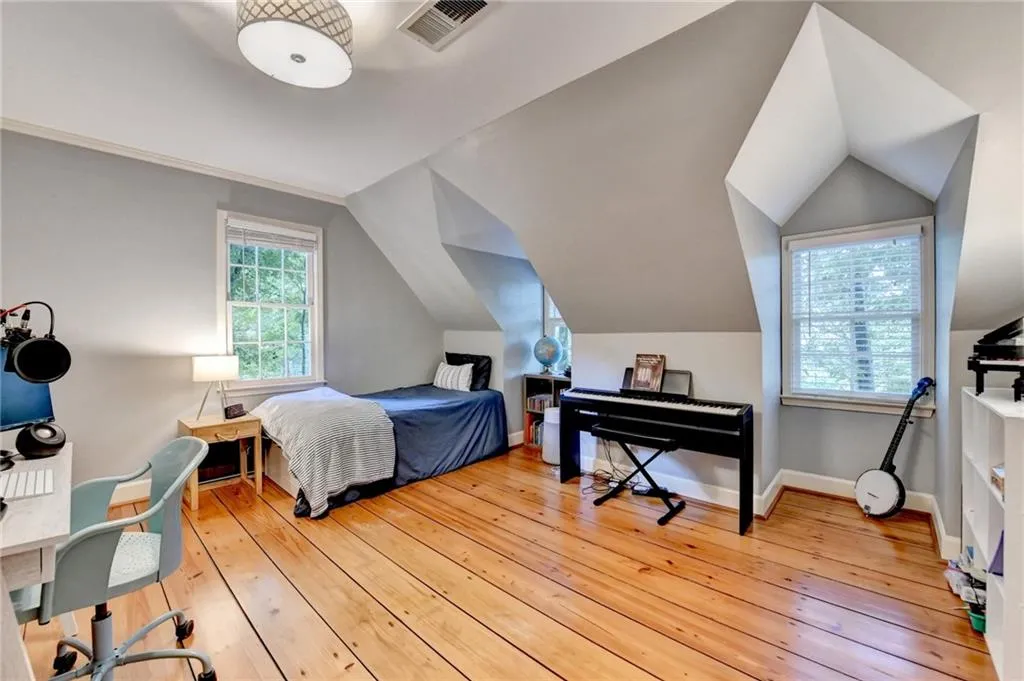 135 River Landing Ne, Atlanta, Georgia 30350, 5 Bedrooms Bedrooms, ,4 BathroomsBathrooms,Residential,For Sale,135 River Landing Ne,7630187