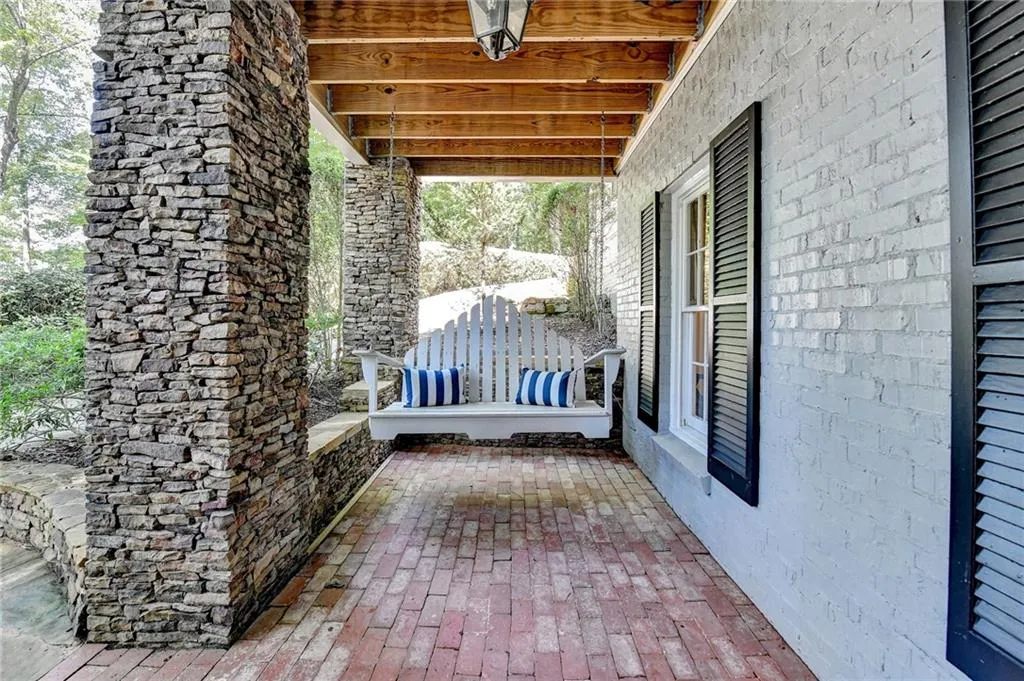 135 River Landing Ne, Atlanta, Georgia 30350, 5 Bedrooms Bedrooms, ,4 BathroomsBathrooms,Residential,For Sale,135 River Landing Ne,7630187