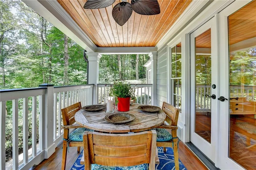 135 River Landing Ne, Sandy Springs, Georgia 30350, 5 Bedrooms Bedrooms, ,4 BathroomsBathrooms,Residential,For Sale,135 River Landing Ne,7630187