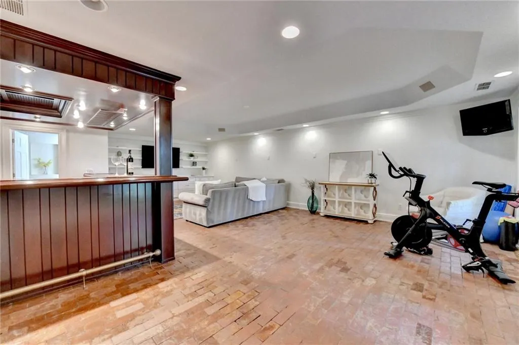 135 River Landing Ne, Atlanta, Georgia 30350, 5 Bedrooms Bedrooms, ,4 BathroomsBathrooms,Residential,For Sale,135 River Landing Ne,7630187