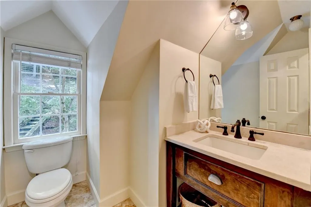 135 River Landing Ne, Atlanta, Georgia 30350, 5 Bedrooms Bedrooms, ,4 BathroomsBathrooms,Residential,For Sale,135 River Landing Ne,7630187