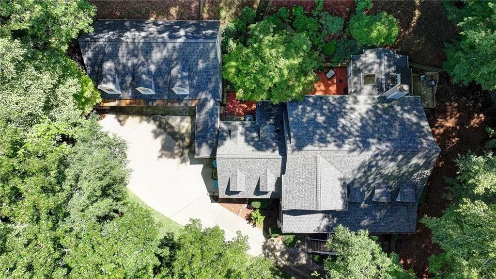 135 River Landing Ne, Atlanta, Georgia 30350, 5 Bedrooms Bedrooms, ,4 BathroomsBathrooms,Residential,For Sale,135 River Landing Ne,7630187