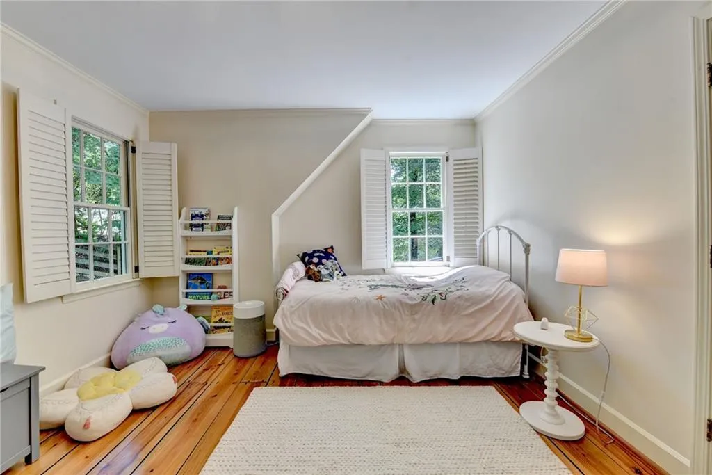 135 River Landing Ne, Atlanta, Georgia 30350, 5 Bedrooms Bedrooms, ,4 BathroomsBathrooms,Residential,For Sale,135 River Landing Ne,7630187