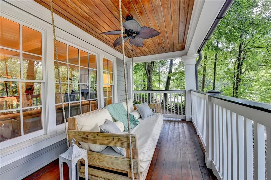 135 River Landing Ne, Sandy Springs, Georgia 30350, 5 Bedrooms Bedrooms, ,4 BathroomsBathrooms,Residential,For Sale,135 River Landing Ne,7630187