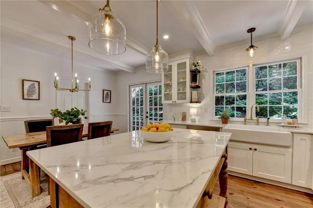 135 River Landing Ne, Atlanta, Georgia 30350, 5 Bedrooms Bedrooms, ,4 BathroomsBathrooms,Residential,For Sale,135 River Landing Ne,7630187