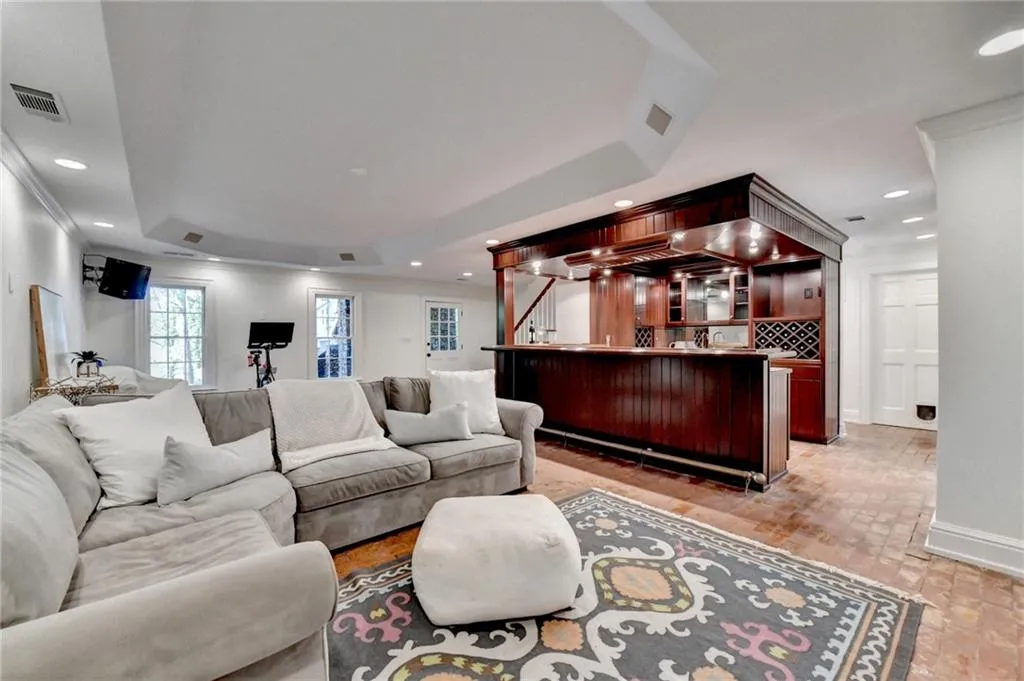 135 River Landing Ne, Atlanta, Georgia 30350, 5 Bedrooms Bedrooms, ,4 BathroomsBathrooms,Residential,For Sale,135 River Landing Ne,7630187