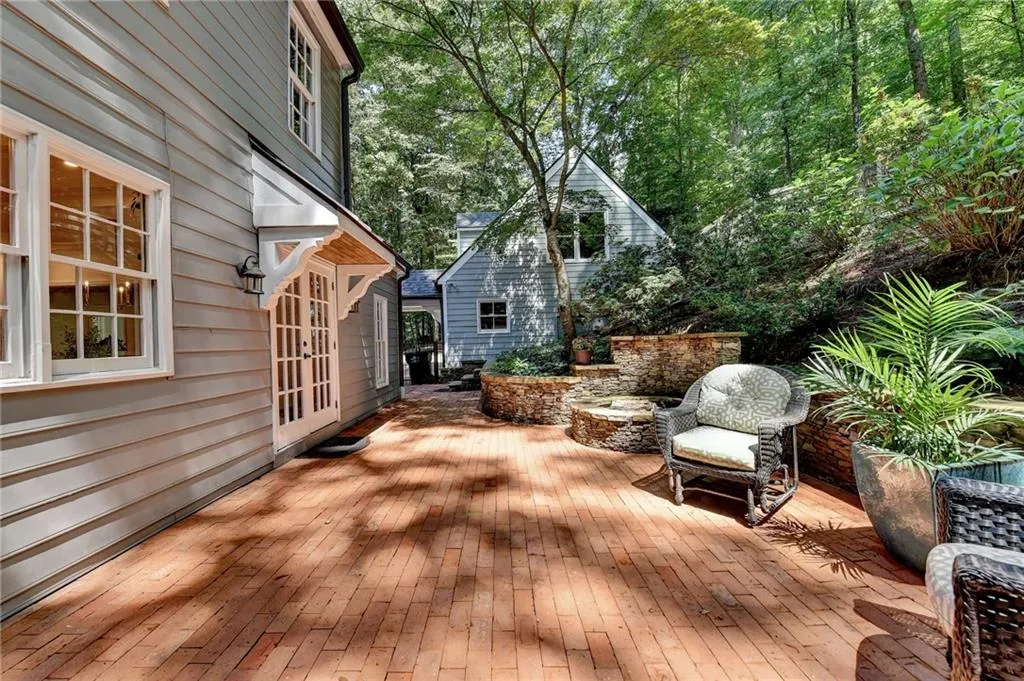 135 River Landing Ne, Atlanta, Georgia 30350, 5 Bedrooms Bedrooms, ,4 BathroomsBathrooms,Residential,For Sale,135 River Landing Ne,7630187